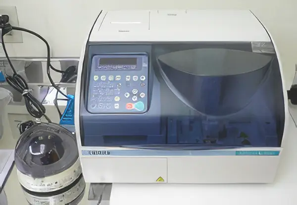 血液検査機器